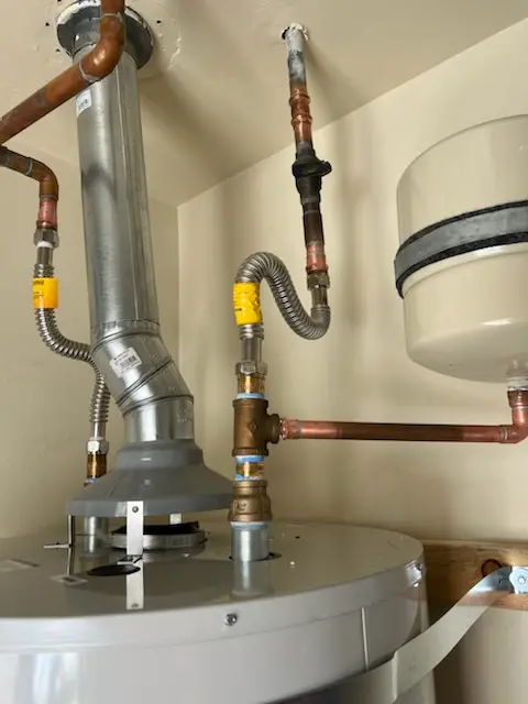 Water heater installation and plumbing repair in Hialeah Gardens